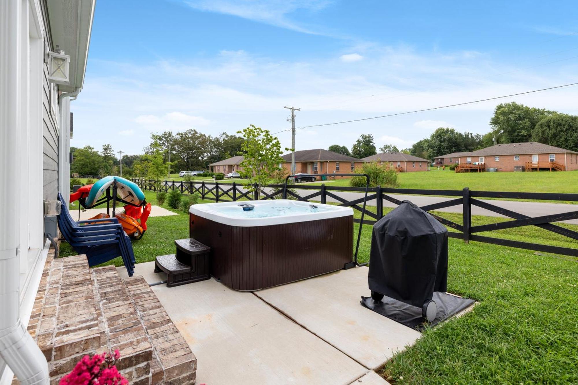 Cozy Lake Cottage W/ Kayaks, Sups, Pool & Firepit Winchester Exterior foto